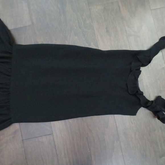 Cinq a sept little black mini dress size 0 - Picture 5 of 6